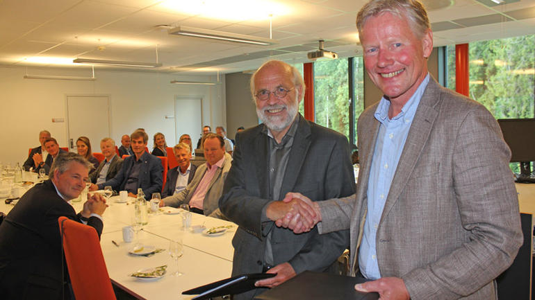Avtaleinngåelse mellom HSN og Sparebankstiftelsen Nøtterøy-Tønsberg. 
