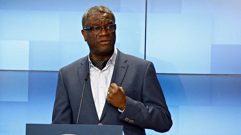 Portrett av Dr. Denis Mukwege fra talerstol